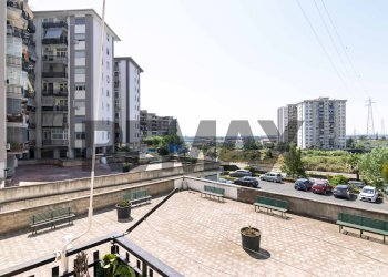 Edificio all\'aperto - Quadrilocale Viale Nitta
 
17, Catania - foto 4