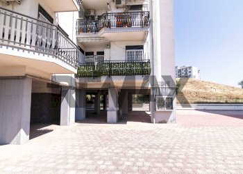 Edificio all\'aperto - Quadrilocale Viale Nitta
 
17, Catania - foto 29