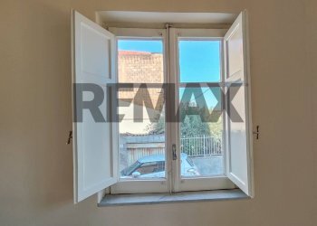 Dettagli - Trilocale Stradale San Giorgio
 
88, Catania - foto 45
