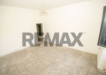 Stanza vuota - Trilocale Stradale San Giorgio
 
88, Catania - foto 16