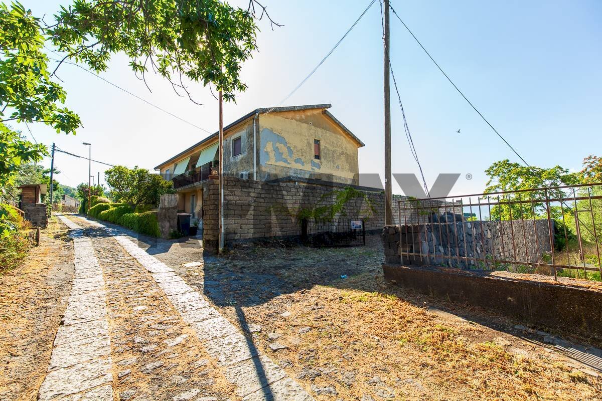 Casa all\'aperto - Terreno edificabile Via Vidalba
11, Castiglione di Sicilia - foto 2