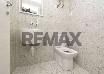 Bagno - Commercial Activity Via Riccardo da Lentini
9, Catania - photo 25
