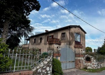 Casa all\'aperto - Villa Via Trebbiano
 
28, Camaiore - foto 1