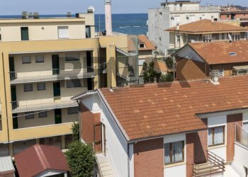 Edificio all\'aperto - Appartamento via Foglia
 
4, Mondolfo - foto 9