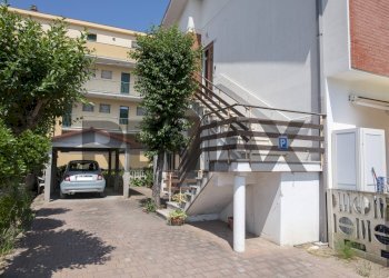 Edificio all\'aperto - Appartamento via Foglia
 
4, Mondolfo - foto 13