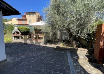giardino - Casa semi indipendente via Pulica
 
23, Montelupo Fiorentino - foto 1