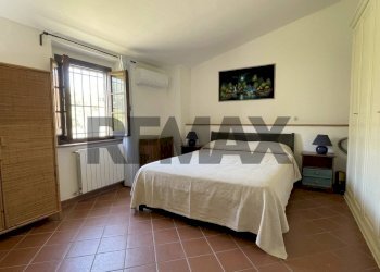 camera da letto - Casa semi indipendente via Pulica
 
23, Montelupo Fiorentino - foto 9