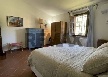 camera da letto - Casa semi indipendente via Pulica
 
23, Montelupo Fiorentino - foto 12
