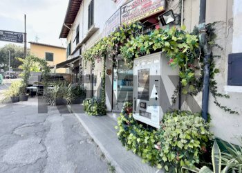 Edificio all\'aperto - Attività Commerciale Via Cavour
10, Montopoli in Val d'Arno - foto 3