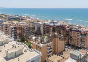 Edificio all\'aperto - Bilocale VIA FRATELLI ROSSELLI
 
39, Nettuno - foto 5