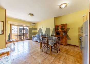 Sala da pranzo - Bilocale VIA FRATELLI ROSSELLI
 
39, Nettuno - foto 24