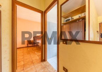 Hall / corridoio - Bilocale VIA FRATELLI ROSSELLI
 
39, Nettuno - foto 30