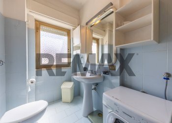 Bagno - Bilocale VIA FRATELLI ROSSELLI
 
39, Nettuno - foto 38
