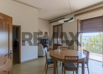 Sala da pranzo - Casa indipendente VIA CARRAIA
 
17, Marciano della Chiana - foto 23