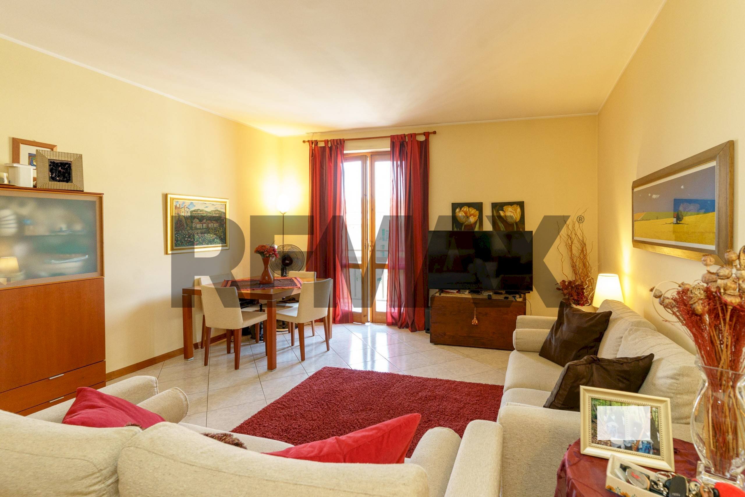 Sala da pranzo - Appartamento Via Santi Bonaccorsi
 
6, Aci Catena - foto 1