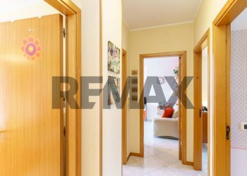 Hall / corridoio - Apartment Via Santi Bonaccorsi
 
6, Aci Catena - photo 8