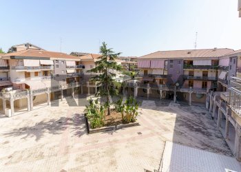 Edificio all\'aperto - Apartment Via Santi Bonaccorsi
 
6, Aci Catena - photo 24