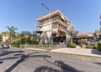 Edificio all\'aperto - Apartment Via Santi Bonaccorsi
 
6, Aci Catena - photo 33