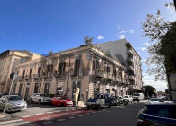 Edificio all\'aperto - Appartamento via natoli
 
31, Messina - foto 1