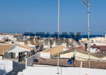 Edificio all\'aperto - Appartamento Mario Minniti
 
12, Siracusa - foto 1