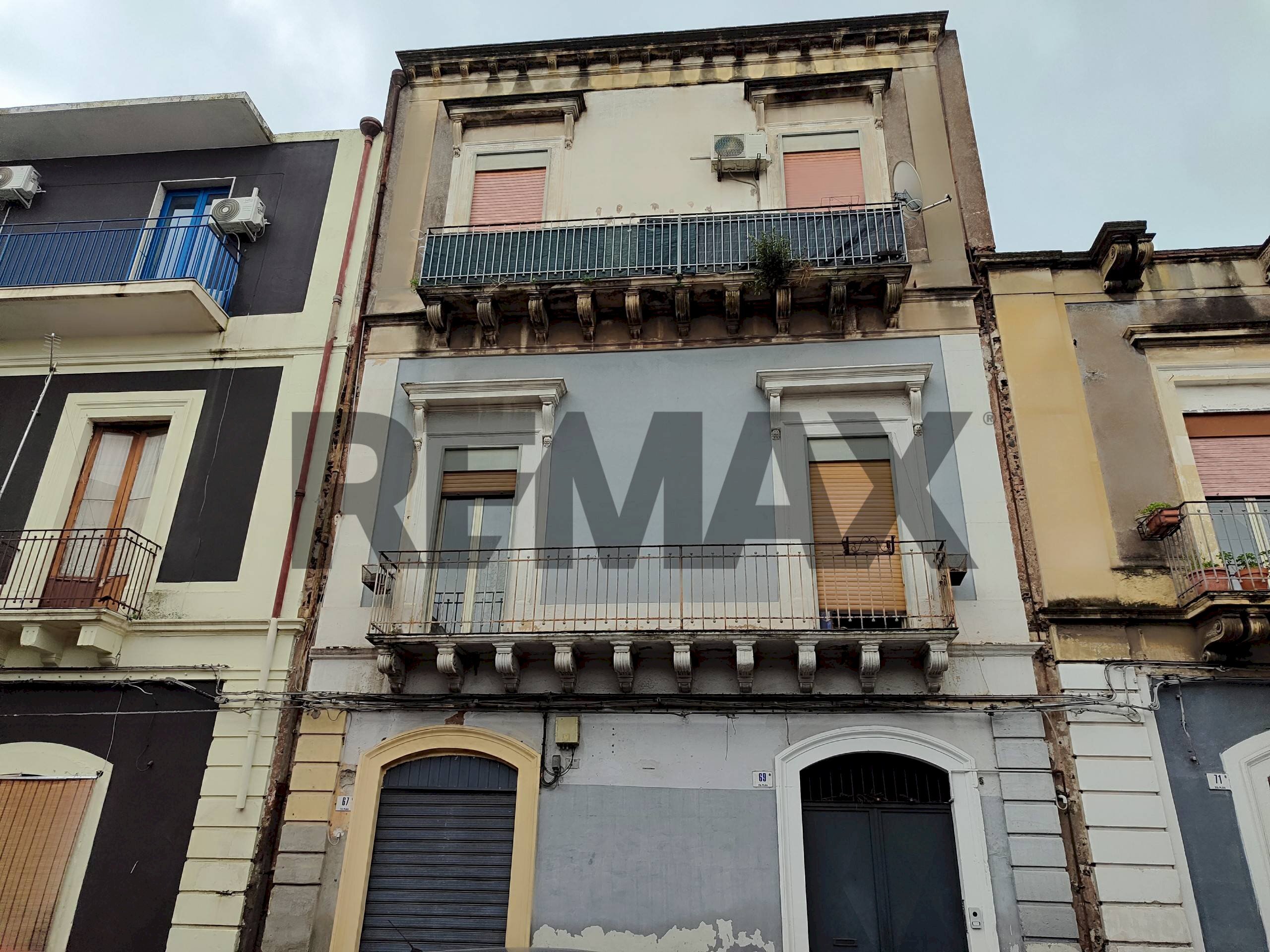 Edificio all\'aperto - Quadrilocale Via Plaia
 
69, Catania - foto 1