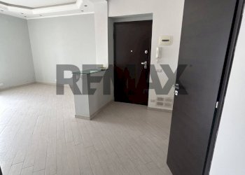 Hall / corridoio - Trilocale via redentore
 
203, Caltanissetta - foto 15