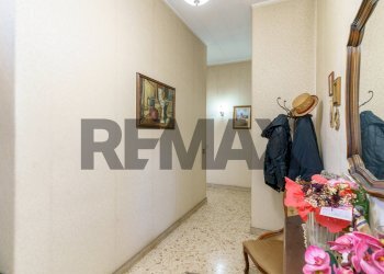 Hall / corridoio - Trilocale Corso Italia
 
70, Trecastagni - foto 3