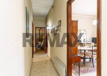 Hall / corridoio - Trilocale Corso Italia
 
70, Trecastagni - foto 8