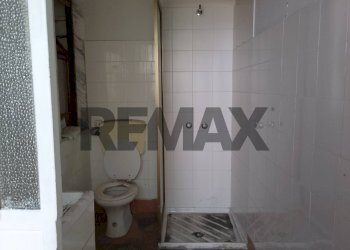 Bagno - Quadrilocale Via Dell' Usignolo
 
12, Catania - foto 6