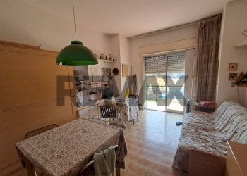 Sala da pranzo - Monolocale via Pietrenere
 
17, Giardini-Naxos - foto 4