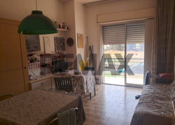 Sala da pranzo - Monolocale via Pietrenere
 
17, Giardini-Naxos - foto 5