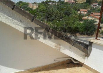 Balcone - Appartamento Viale Stefano Candura
 
22/b, Caltanissetta - foto 16