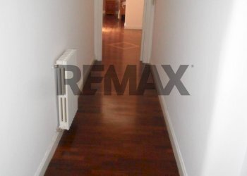 Hall / corridoio - Appartamento Viale Stefano Candura
 
22/b, Caltanissetta - foto 19