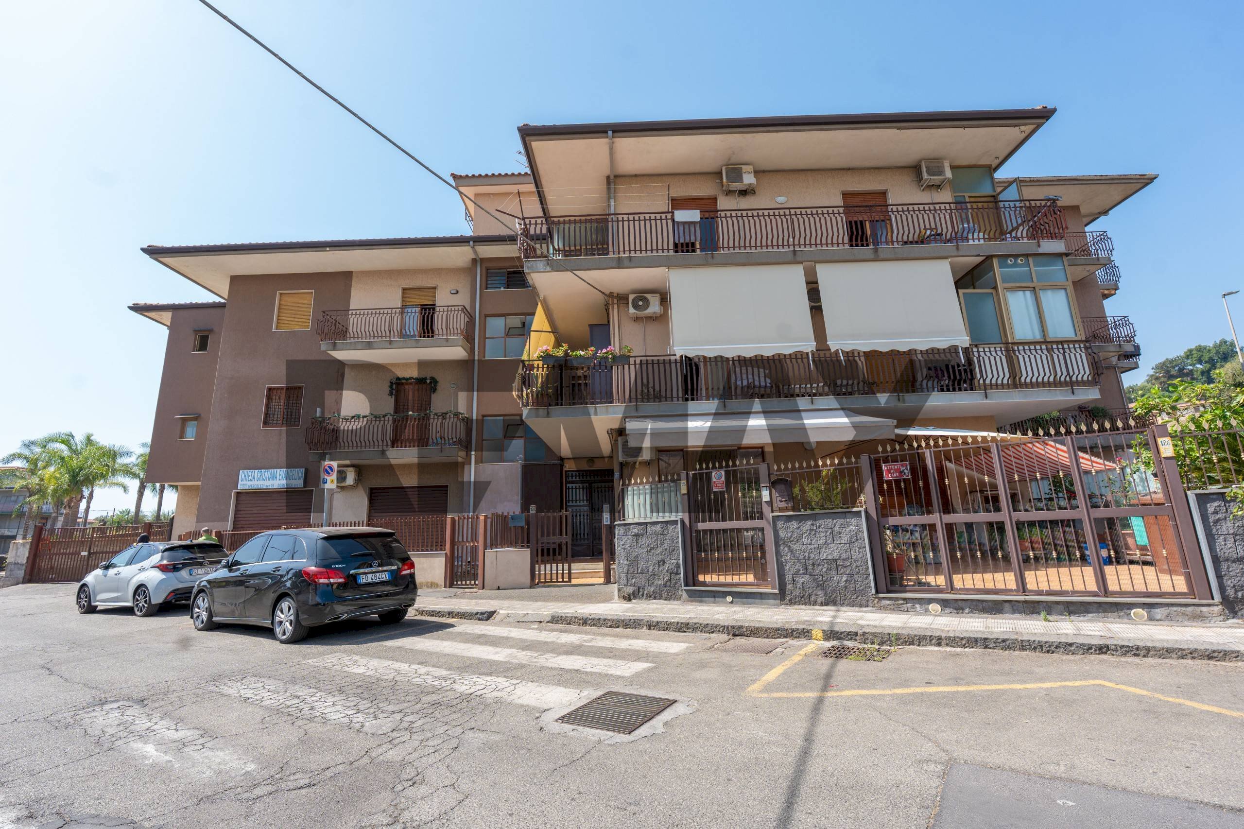 Edificio all\'aperto - Appartamento Via iv Novembre
 
126, Aci Catena - foto 1