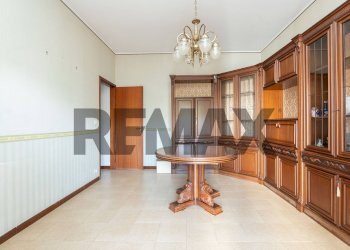 Sala da pranzo - Appartamento Via iv Novembre
 
126, Aci Catena - foto 3