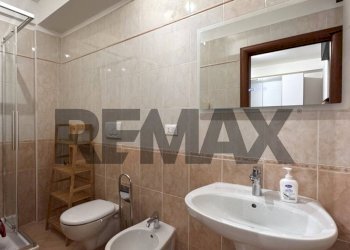 Bagno - Three-room apartment via Enrico de Nicola
 
1/A, L'Aquila - photo 10