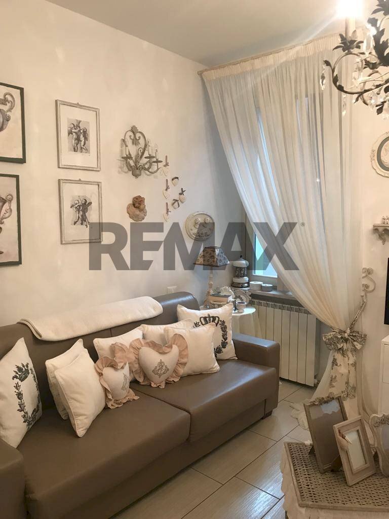 Soggiorno - Monolocale Via Delle Grazie
 
42, Brescia - foto 3