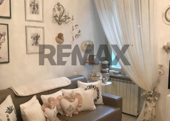 Soggiorno - Monolocale Via Delle Grazie
 
42, Brescia - foto 3