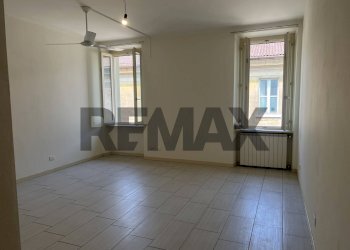 Stanza vuota - Quadrilocale VIA DELLE GRAZIE
 
42, Brescia - foto 1