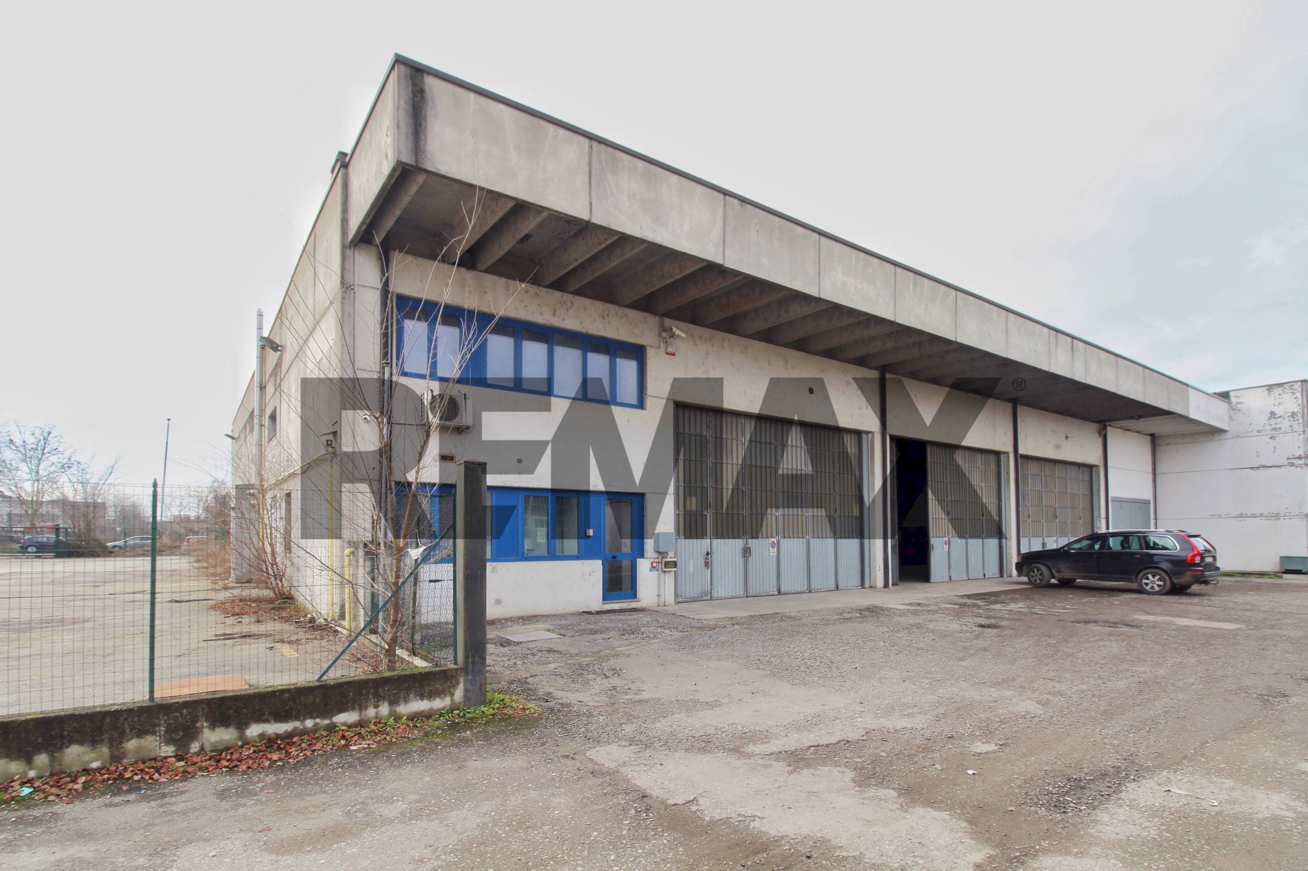 Edificio all\'aperto - Capannone via Fausto Arona
 
1, Voghera - foto 1