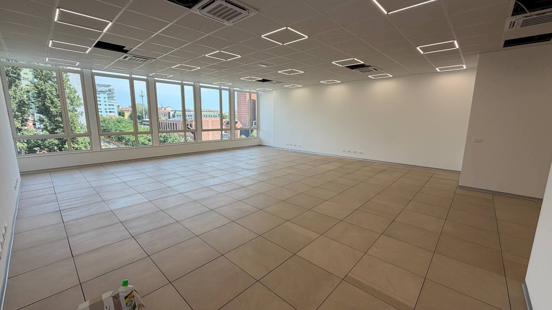 Foto 1 - Office Corso Svizzera
 
185, Torino - photo 1