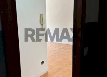 Stanza vuota - Bilocale via Turati
 
15, Pero - foto 2