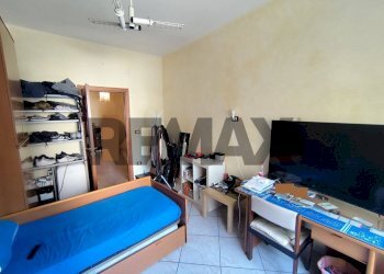 Camera / camera da letto - Four-room apartment Corso Arnaldo Lucci
 
60, Napoli - photo 25
