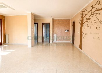 Foto 1 - Four-room apartment NAZIONALE, San Tammaro - photo 1