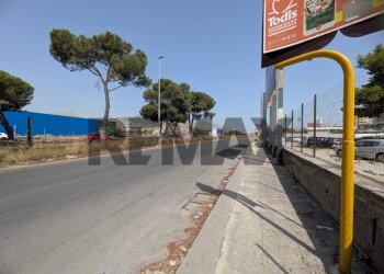 Edificio all\'aperto - Magazzino Viale Regione Siciliana Nord Ovest
4769, Palermo - foto 2