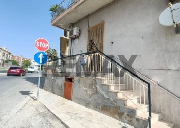 Scale - Appartamento via ruggero settimo
 
75, Ispica - foto 3