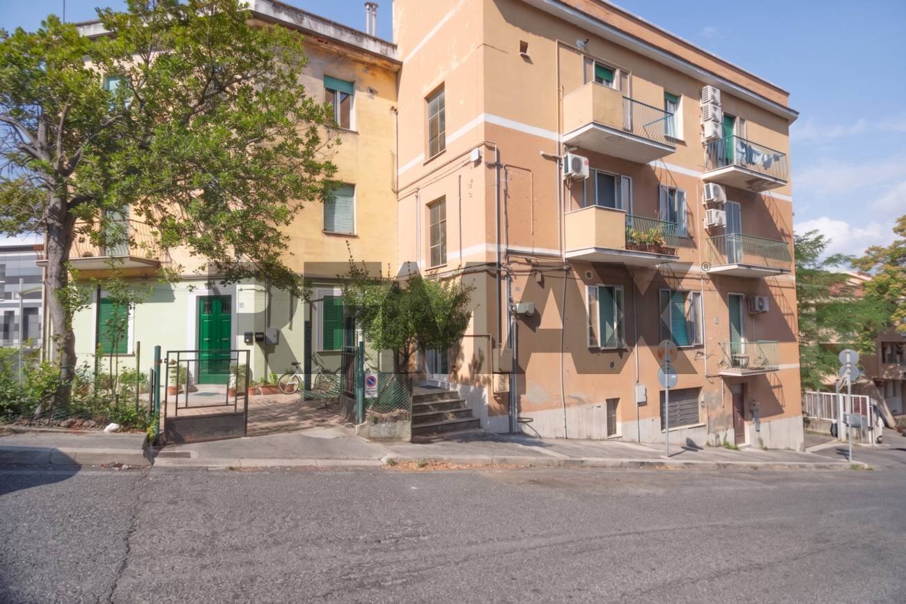 Edificio all\'aperto - Quadrilocale via Arenazze
 
59, Chieti - foto 1