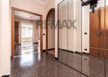 Hall / corridoio - Appartamento Viale Virginia Centurione Bracelli
8, Genova - foto 25