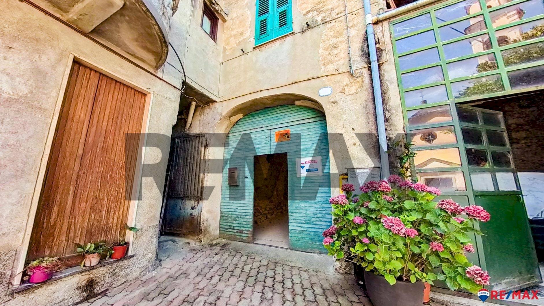 Edificio all\'aperto - Casa indipendente VIA LAMARMORA
 
6, Trisobbio - foto 2