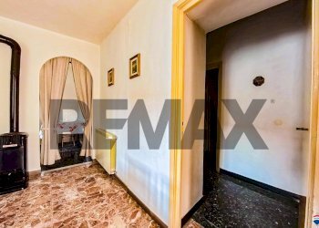 Hall / corridoio - Casa indipendente VIA LAMARMORA
 
6, Trisobbio - foto 36